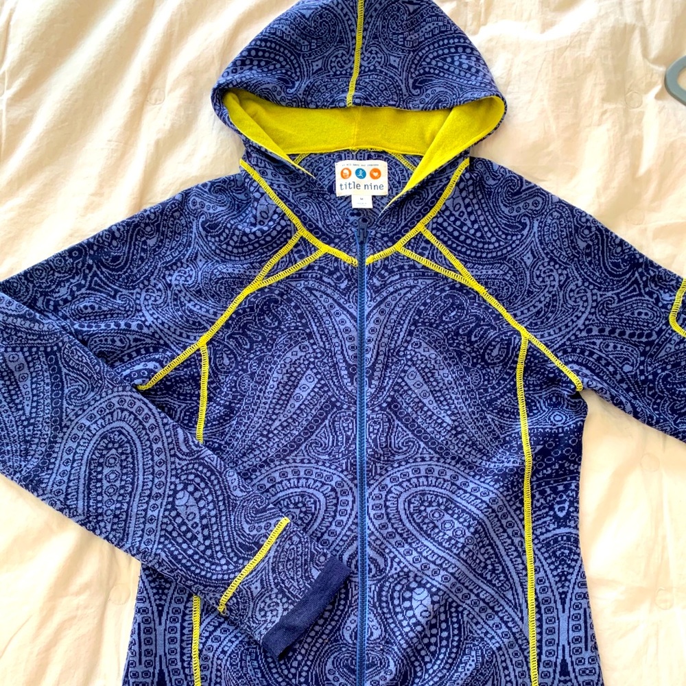 TitleNine thumb hole full zip sweater - M(8-10)